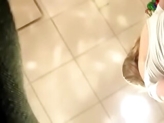 y. upskirt at mall(More video http://lolsmile.lol)